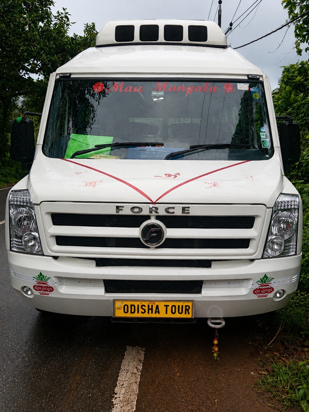 Large Tempo Traveller